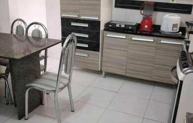 Imagem: A casa possui 3 Dormitórios, 2 Banheiros e está localizado