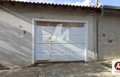 Imagem: A casa possui 3 Dormitórios, 2 Banheiros, 3 Vagas na garagem