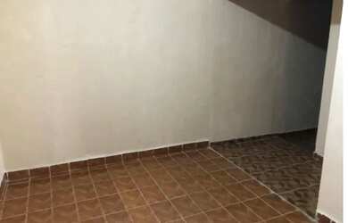 Imagem: A casa possui 1 Dormitório, 1 Banheiro e está localizado