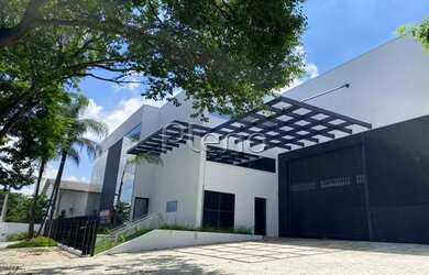 Imagem: O depósito possui 2.000m² de Área e está localizado em