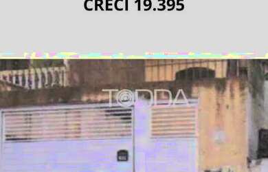 Imagem: A casa possui 4 Dormitórios, 2 Banheiros, 4 Vagas na garagem