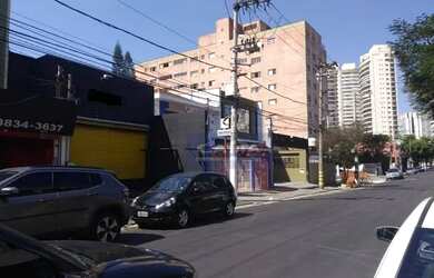 Imagem: O depósito possui 2 Vagas na garagem, 195m² de Área e está