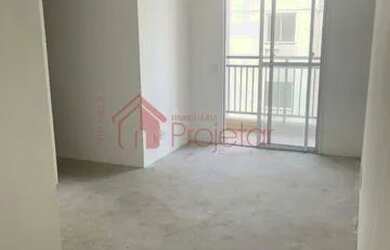 Imagem: O apartamento possui 3 Dormitórios, 1 Banheiro, 1 Vaga na garagem