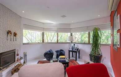 Imagem: O apartamento possui 3 Dormitórios, 4 Banheiros, 4 Vagas na