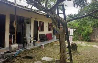 Imagem: A casa possui 5 Dormitórios, 4 Banheiros, 4 Vagas na garagem