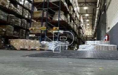 Imagem: O depósito possui 5 Vagas na garagem, 4.569m² de Área e