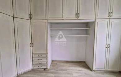 Imagem 8: Apartamento á venda 2 quartos, 1 suite no Posto 2 de Copacabana - Rio...