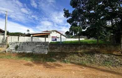 Imagem: O terreno possui 719m² de Área e está localizado em Jardim