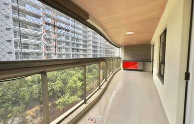 Imagem: O apartamento possui 2 Dormitórios, 3 Banheiros, 2 Vagas na