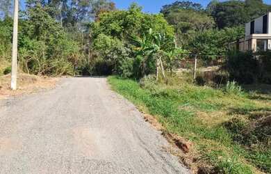 Imagem: O terreno possui 1.420m² de Área e está localizado em Chácara