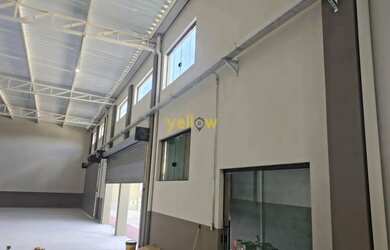 Imagem 16: Salão para Locação em Vila Riman, Arujá 300m² e 2 Banheiros