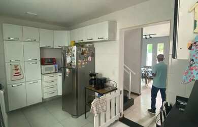 Imagem 5: Ótima casa duplex com 3 quartos suíte pequeno condomínio, local nobre...