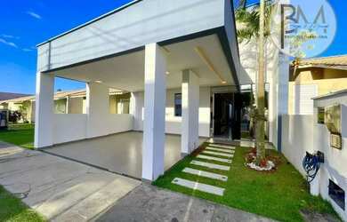 Imagem: A casa possui 2 Dormitórios, 2 Banheiros, 2 Vagas na garagem