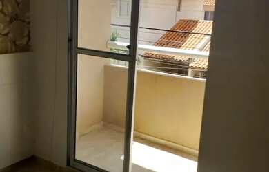 Imagem: A casa em condomínio possui 2 Dormitórios, 2 Banheiros, 100m²