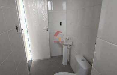 Imagem: O depósito possui 1 Vaga na garagem, 35m² de Área e está