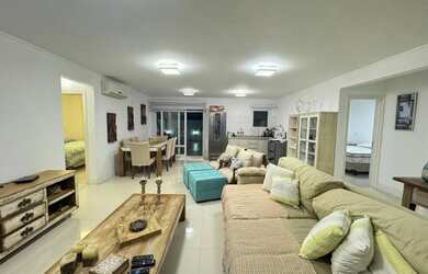 Imagem: A casa em condomínio possui 4 Dormitórios, 5 Banheiros, 120m²