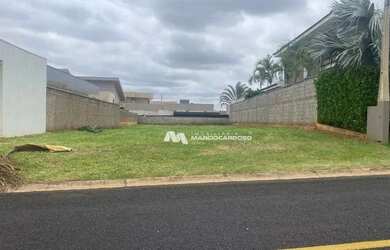 Imagem: O terreno possui 521m² de Área e está localizado em Parque