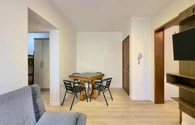 Imagem 16: Apto 02 quartos, mobiliado, box para carro. Ed com elevador, junto a Praça Flávio Boianovs