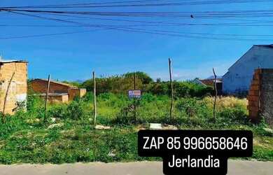 Imagem: O terreno possui 429m² de Área e está localizado em Siqueira