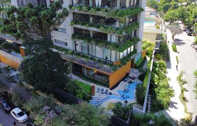 Imagem: O apartamento possui 4 Dormitórios, 5 Banheiros, 3 Vagas na