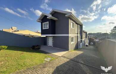 Imagem: A casa possui 3 Dormitórios, 3 Banheiros, 93m² de Área e