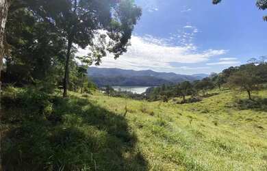 Imagem: O terreno possui 20.000m² de Área e está localizado em Centro