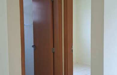 Imagem: O apartamento possui 2 Dormitórios, 1 Banheiro e 1 Vaga na