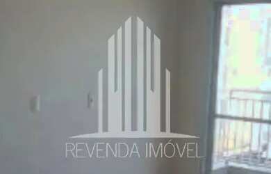 Imagem: O apartamento possui 3 Dormitórios, 1 Banheiro, 1 Vaga na garagem