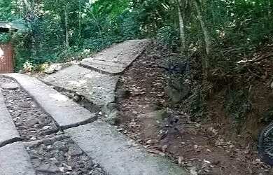 Imagem: O terreno possui 5.000m² de Área e está localizado em Vargem