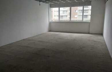 Imagem: O depósito possui 2 Vagas na garagem, 53m² de Área e está