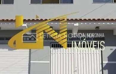 Imagem: A casa possui 2 Dormitórios, 2 Banheiros, 1 Vaga na garagem