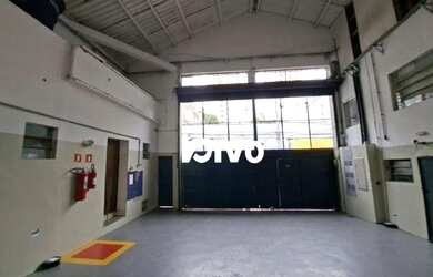 Imagem: O depósito possui 678m² de Área e está localizado em Cambuci