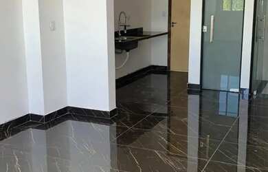 Imagem: O apartamento possui 1 Dormitório, 1 Banheiro, 1 Vaga na garagem