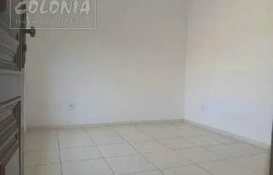 Imagem: A casa possui 2 Dormitórios, 1 Banheiro, 1 Vaga na garagem