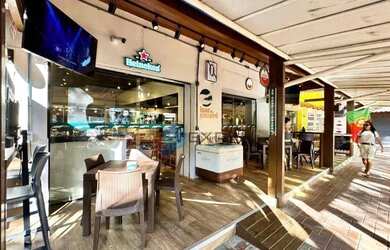 Imagem: O depósito possui 1 Vaga na garagem e 177m² de Área e está