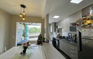 Imagem: O apartamento possui 2 Dormitórios, 2 Banheiros, 1 Vaga na