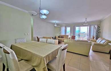 Imagem: O apartamento possui 3 Dormitórios, 4 Banheiros, 2 Vagas na