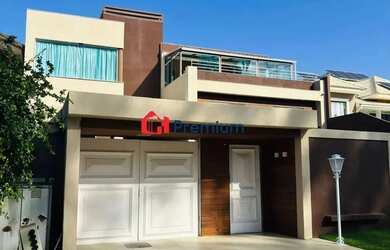 Imagem: A casa em condomínio possui 5 Dormitórios, 5 Banheiros, 2