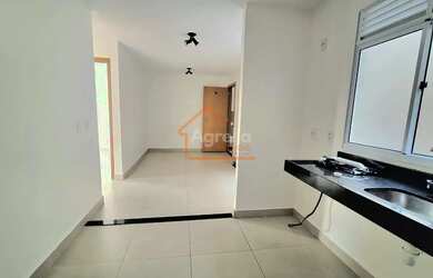 Imagem: O apartamento possui 2 Dormitórios, 1 Banheiro, 1 Vaga na garagem