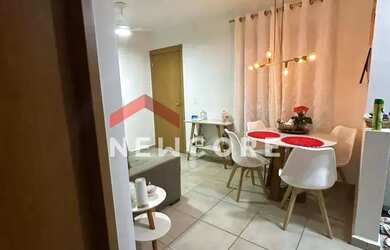 Imagem: O apartamento possui 2 Dormitórios, 1 Banheiro, 1 Vaga na garagem