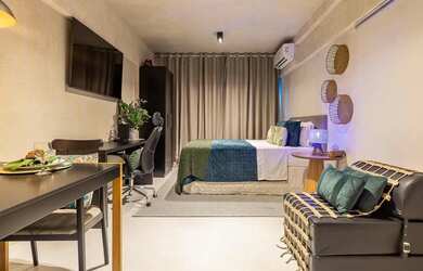 Imagem: O apartamento possui 1 Dormitório, 1 Banheiro, 1 Vaga na garagem