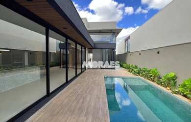 Imagem: A casa em condomínio possui 3 Dormitórios, 5 Banheiros, 4