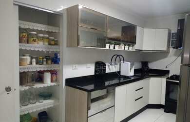 Imagem: O apartamento possui 3 Dormitórios, 3 Banheiros, 1 Vaga na