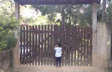 Imagem: A chácara possui 2.778m² de Área e está localizado em Araçariguama