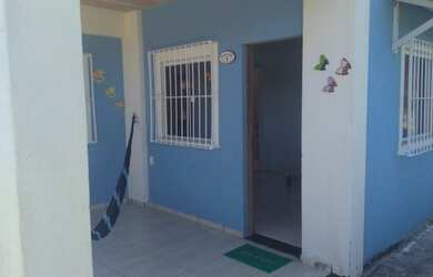 Imagem: A casa possui 2 Dormitórios, 1 Banheiro, 4 Vagas na garagem