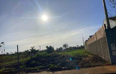 Imagem: O terreno possui 600m² de Área e está localizado em Centro