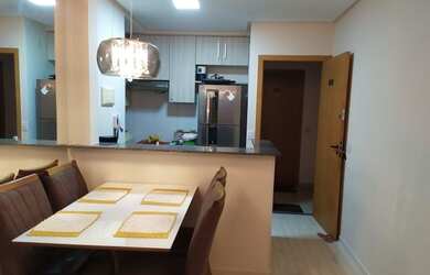 Imagem: O apartamento possui 2 Dormitórios, 1 Banheiro, 5 Vagas na