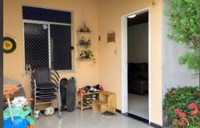 Imagem: A casa possui 3 Dormitórios, 2 Banheiros e 120m² de Área