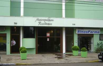 Imagem: O apartamento possui 2 Dormitórios, 1 Banheiro, 2 Vagas na