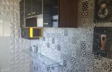 Imagem: O apartamento possui 2 Dormitórios, 1 Banheiro, 1 Vaga na garagem